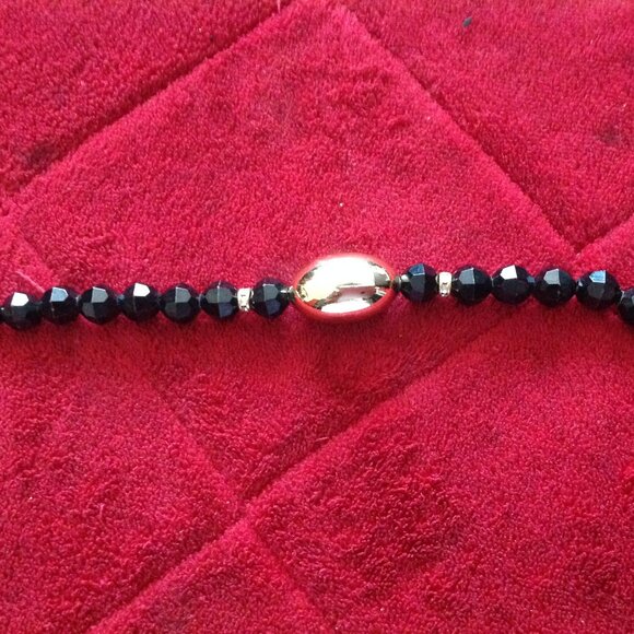 Vintage Lot of 14 Assorted Chain, Link, Beaded Bracelets - Picture 8 of 10